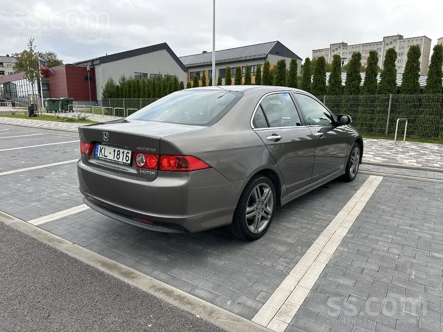 Honda Accord 2008 photo 2