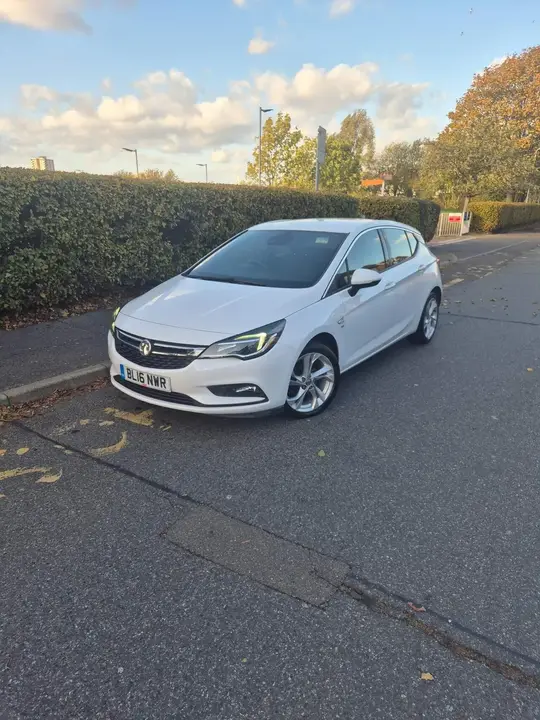 Vauxhall Astra 2016 photo 3