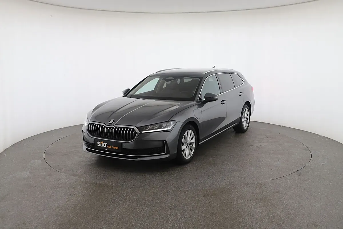Skoda Superb 2025 photo 3
