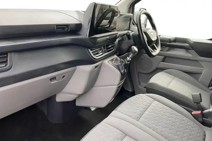 Ford Transit 2025 photo 3