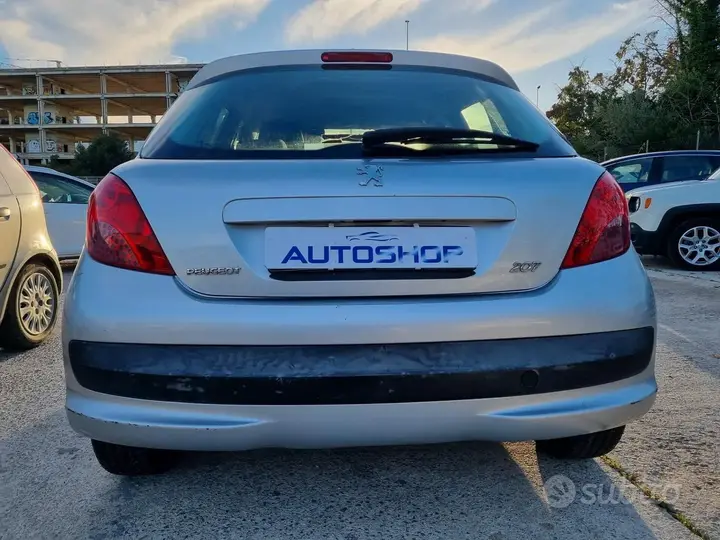 Peugeot 207 2009 photo 5