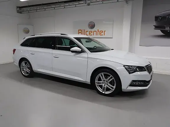Skoda Superb 2023 photo 4