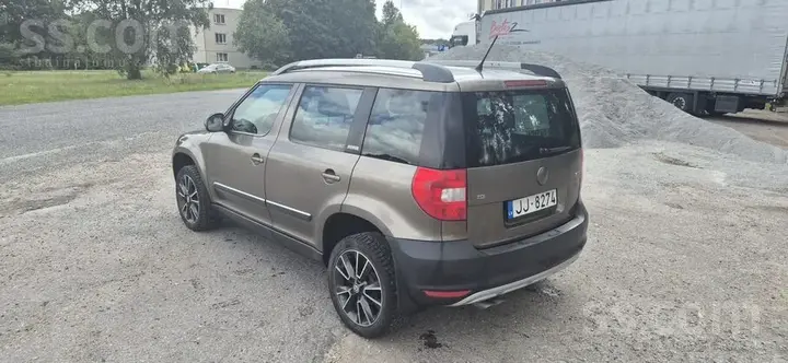 Skoda Yeti 2013 photo 4