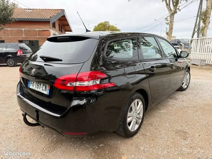 Peugeot 308 2019 photo 3
