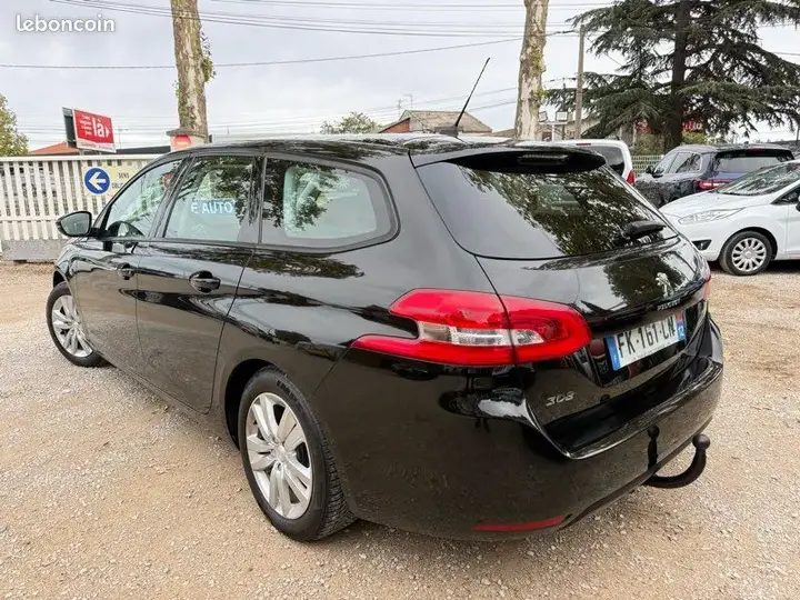 Peugeot 308 2019 photo 4