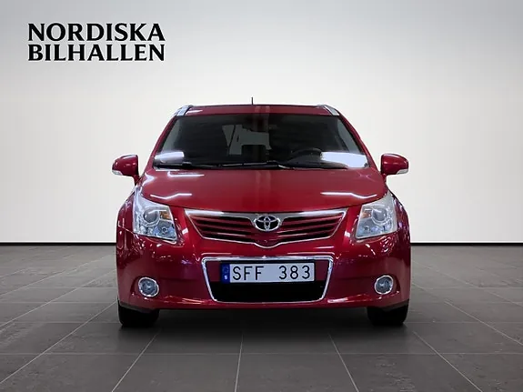 Toyota Avensis 2011 photo 2