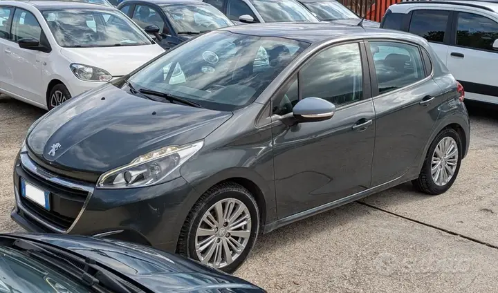 Peugeot 208 2017 photo 2