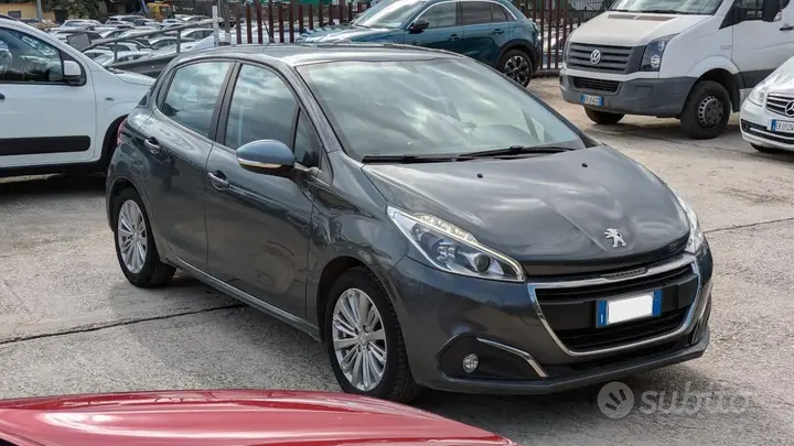 Peugeot 208