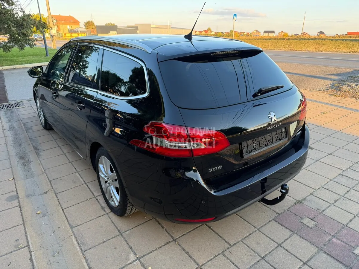 Peugeot 308 2015 photo 4