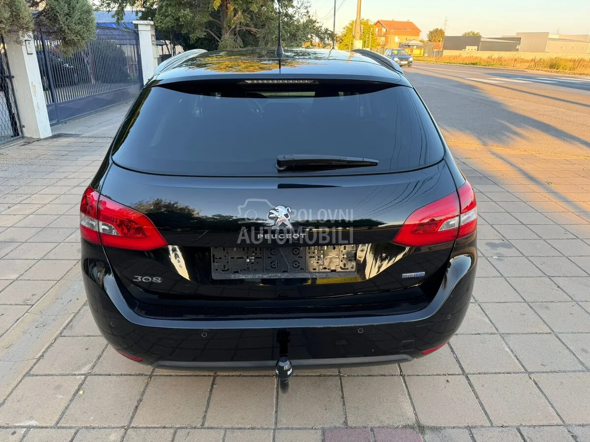 Peugeot 308 2015 photo 5