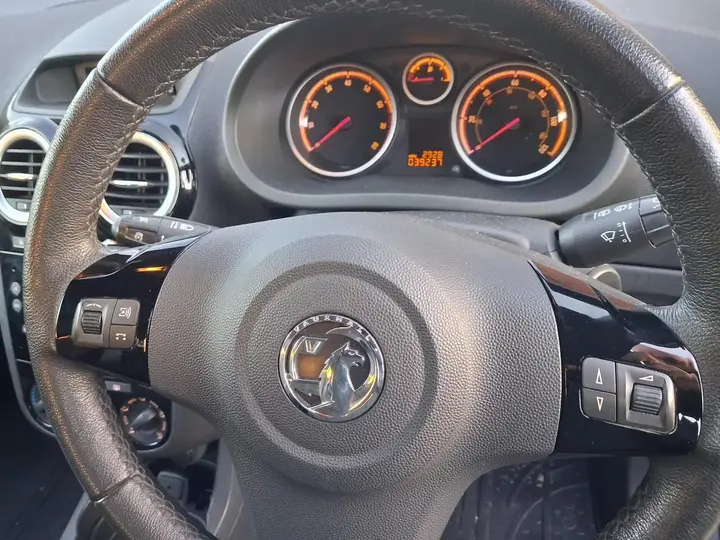 Vauxhall Corsa 2014 photo 3