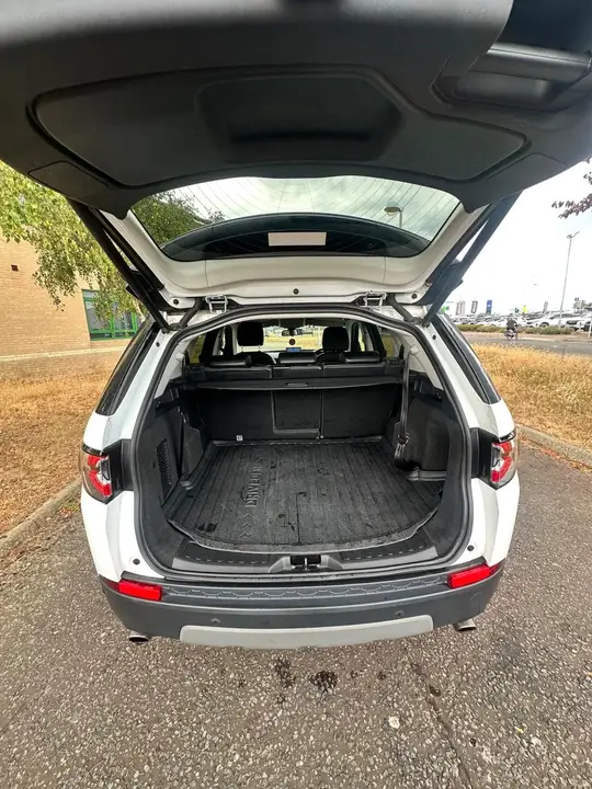 Land Rover Discovery Sport 2016 photo 5