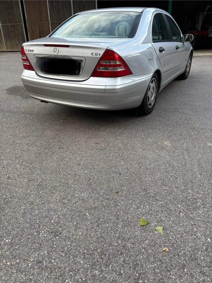 Mercedes-Benz C-Class 2003 photo 3