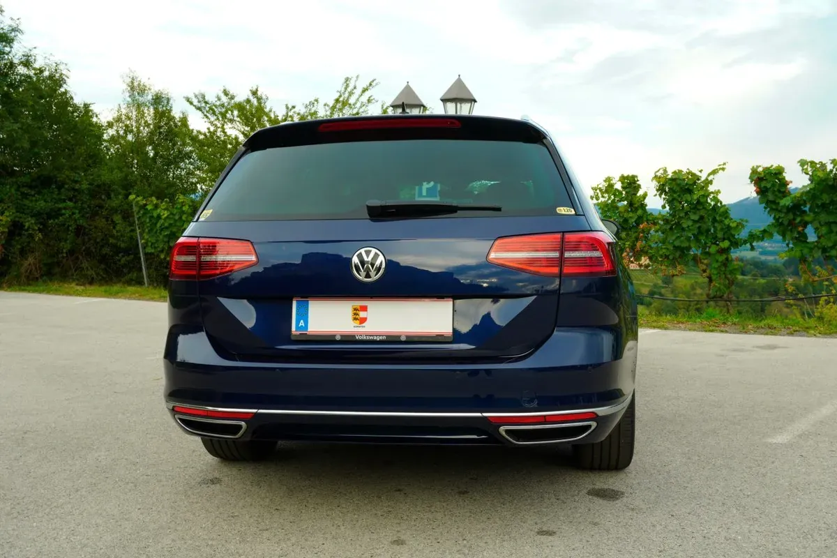 Volkswagen Passat 2018 photo 3