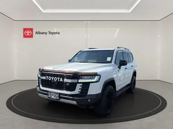Toyota Land Cruiser 2023 photo 5