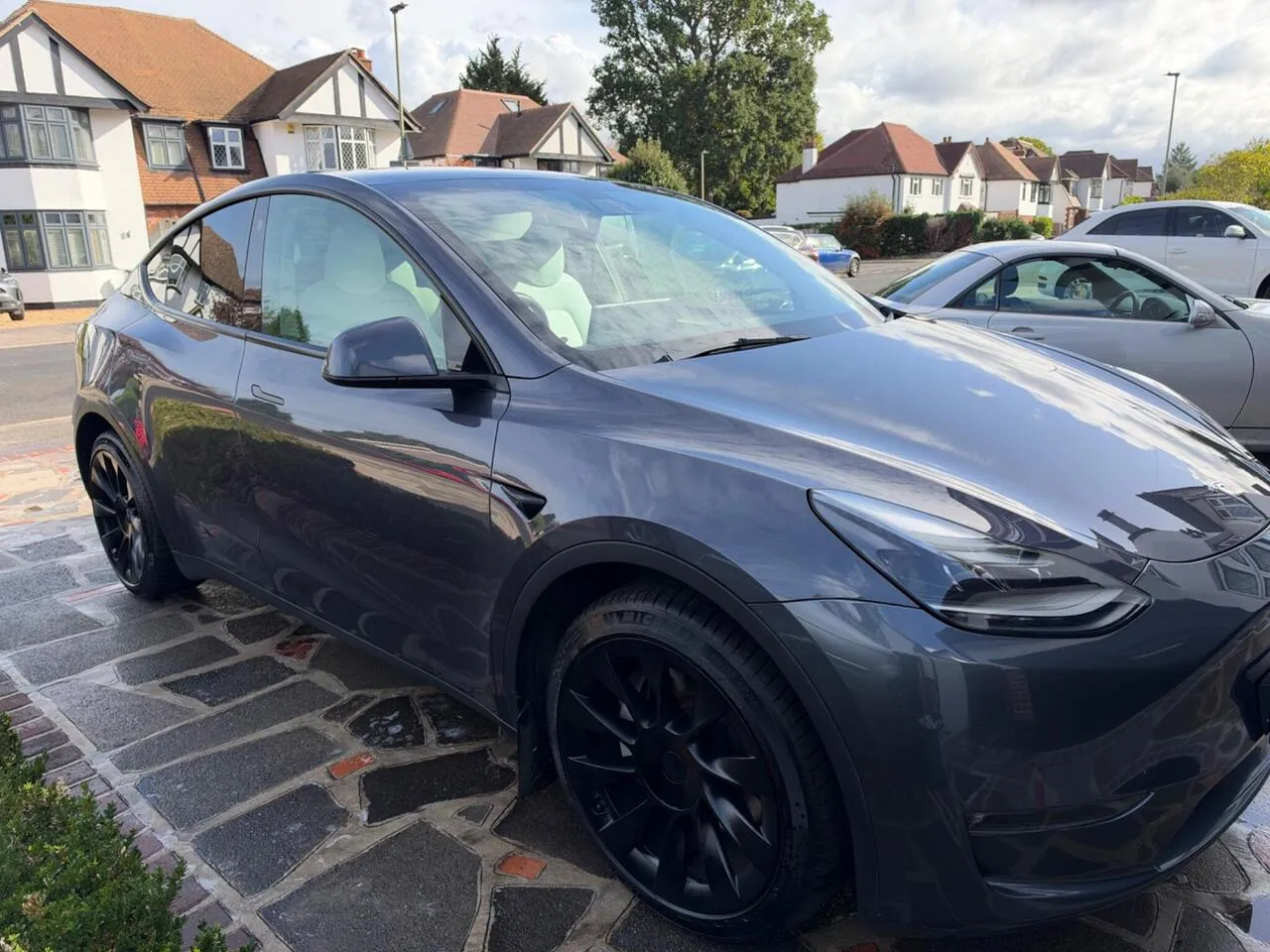 Tesla Model Y 2023 photo 5