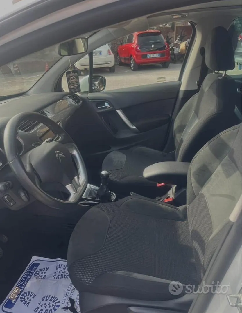 Citroen C3 2010 photo 4
