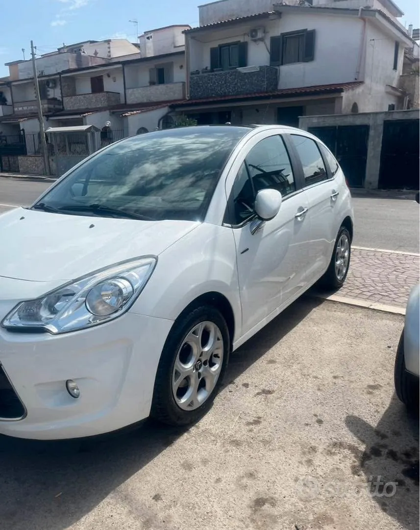 Citroen C3 2010 photo 2