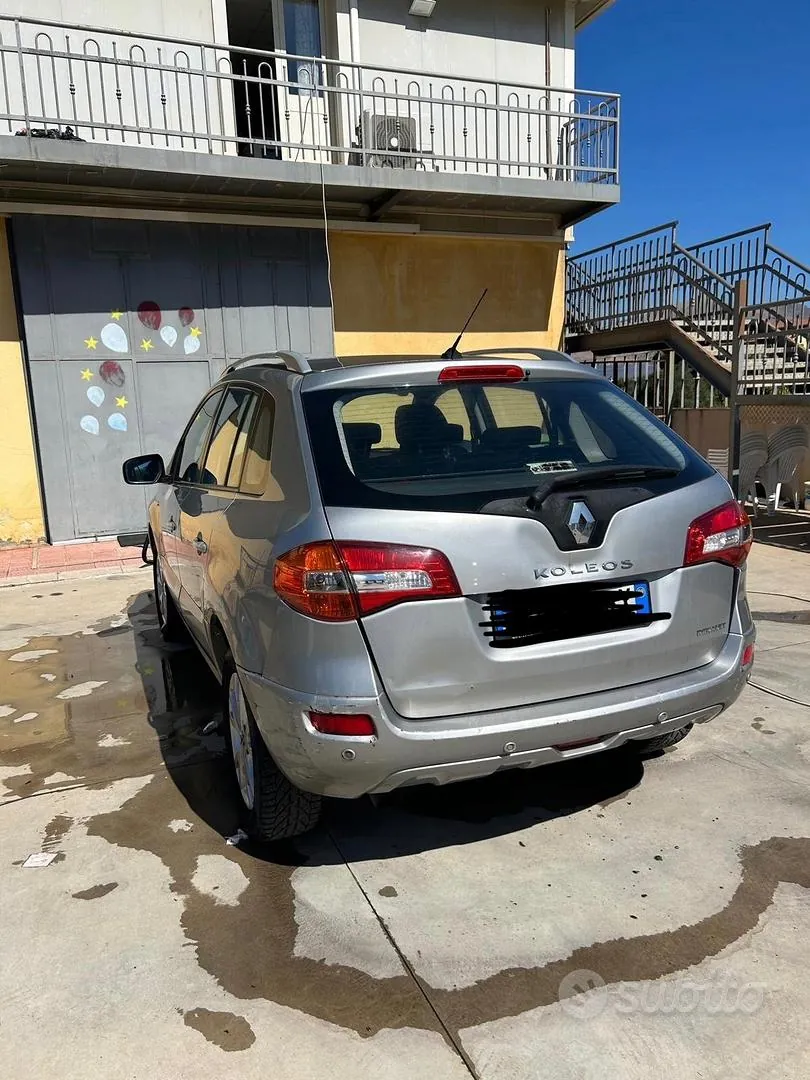 Renault Koleos 2009 photo 2