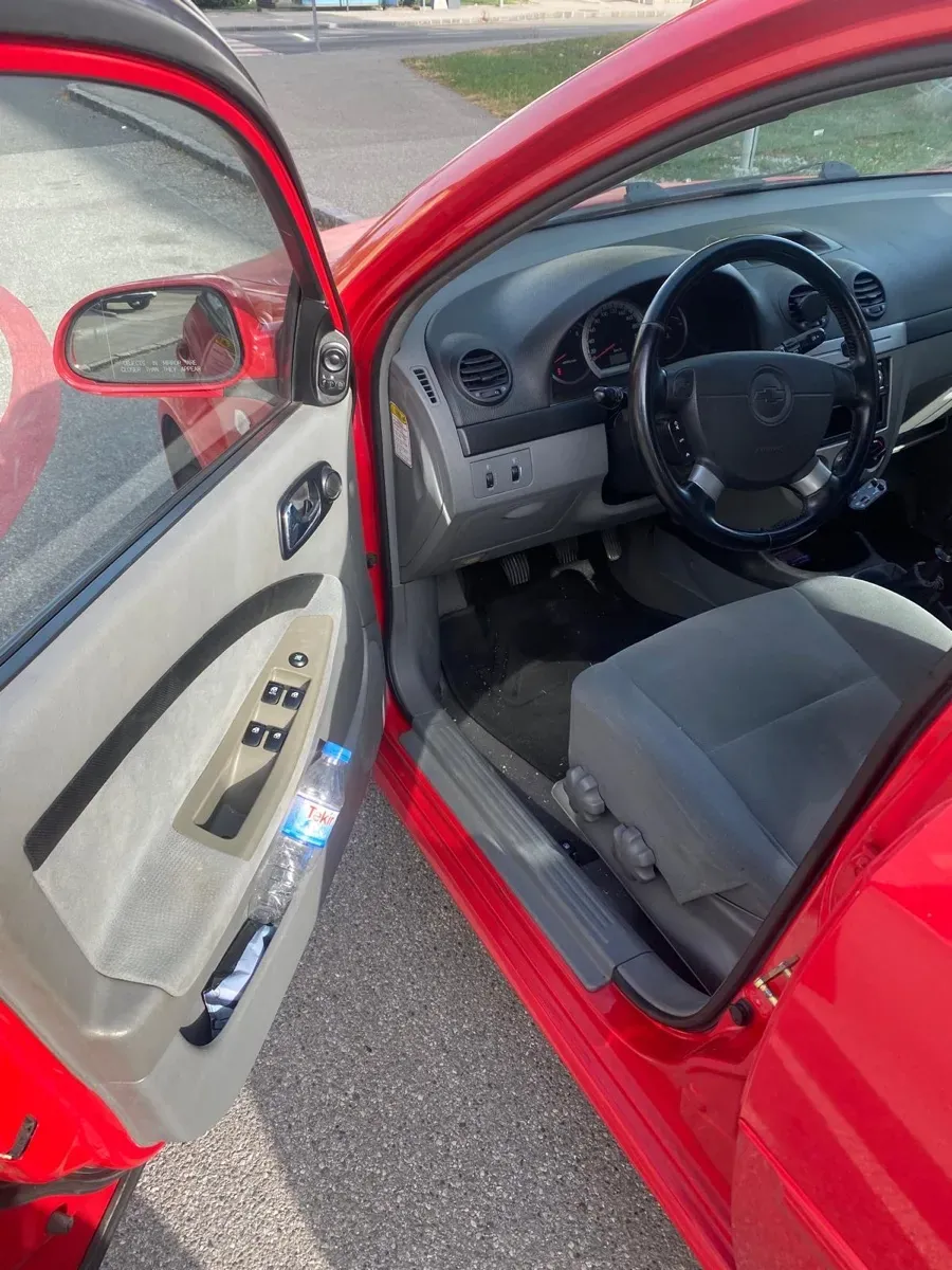 Chevrolet Lacetti 2005 photo 2
