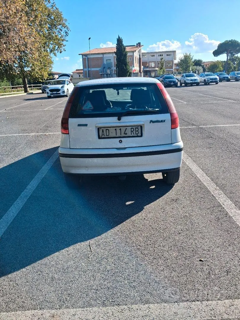 Fiat Punto 1995 photo 2