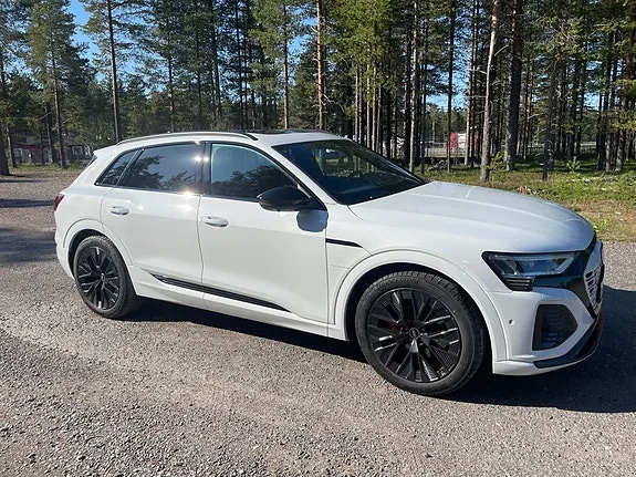 Audi Q8 E-Tron