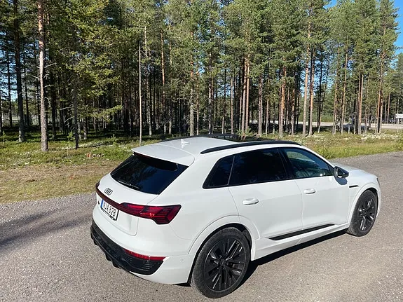 Audi Q8 E-Tron 2024 photo 4