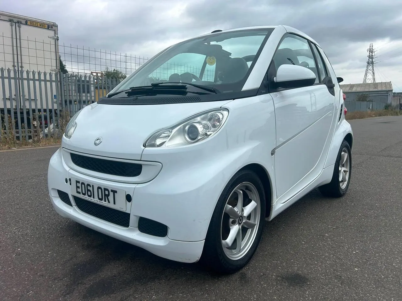 Smart Fortwo 2011 photo 3