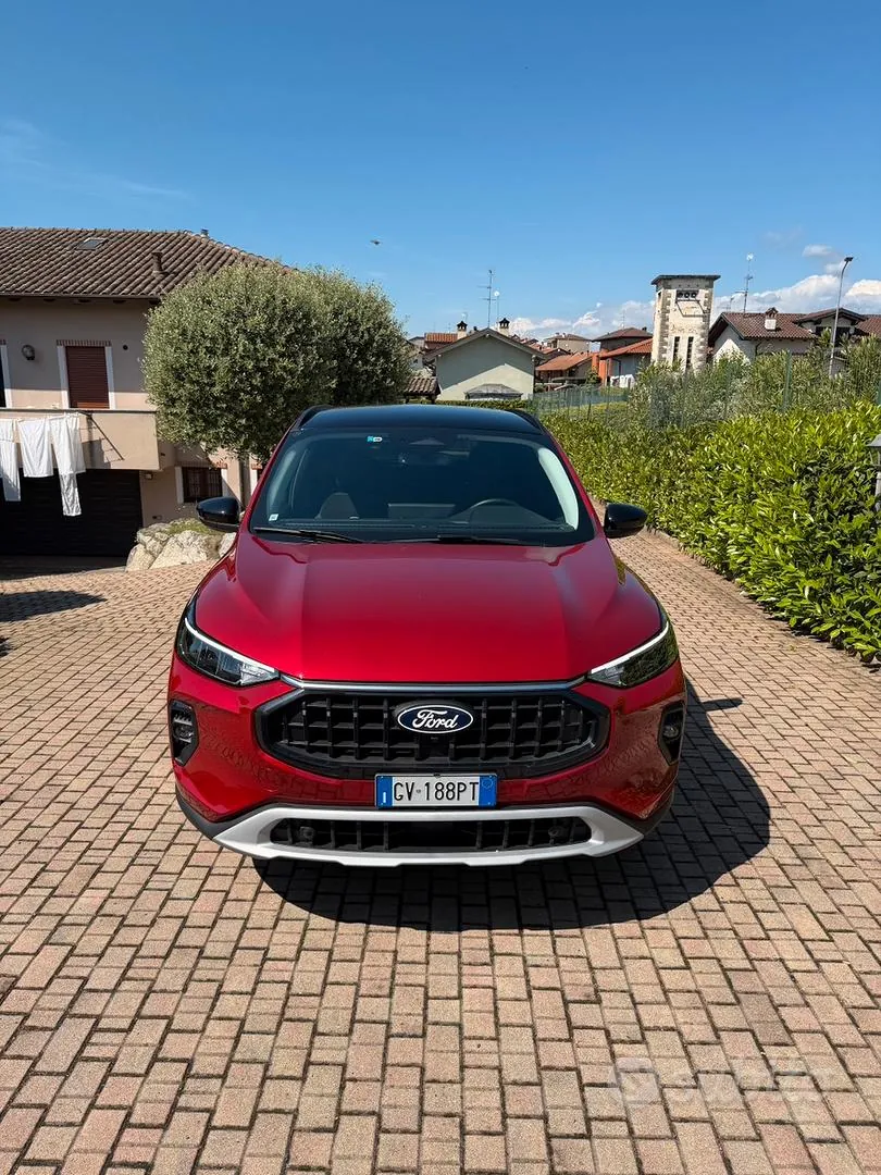 Ford Kuga 2024 photo 2