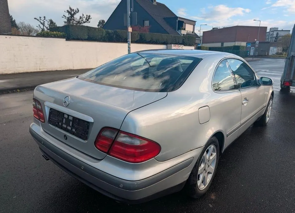 Mercedes-Benz Clk 320
