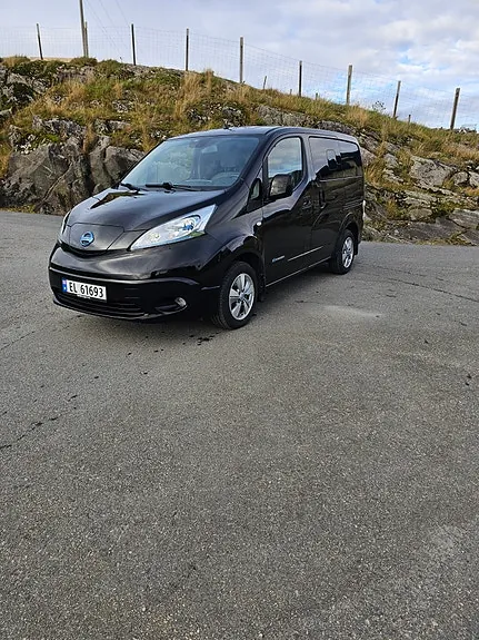 Nissan E-Nv200 2015 photo 2