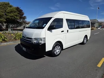 Toyota Hiace 2010 photo 3