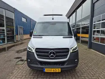Mercedes-Benz Sprinter 2023 photo 3