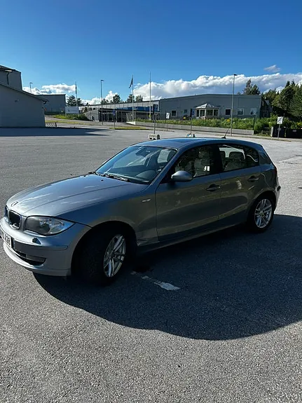 BMW 118D 2008 photo 3