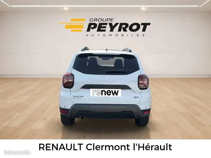 Dacia Duster 2023 photo 4