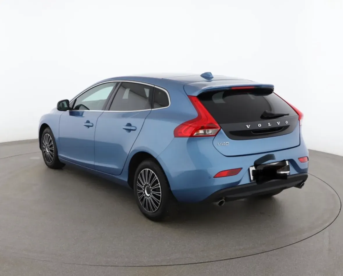Volvo V40 2015 photo 2