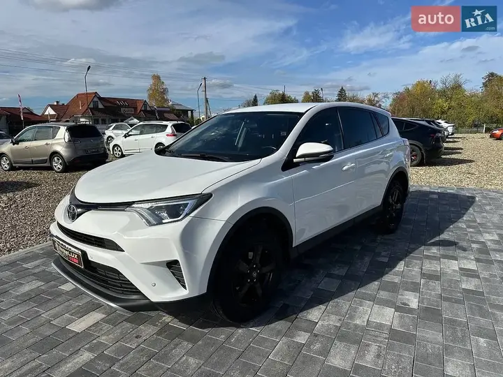 Toyota Rav4 2016 photo 3