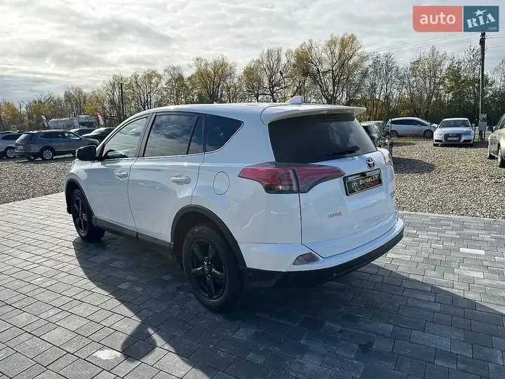 Toyota Rav4 2016 photo 5