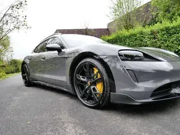 Porsche Taycan 2023 photo 2