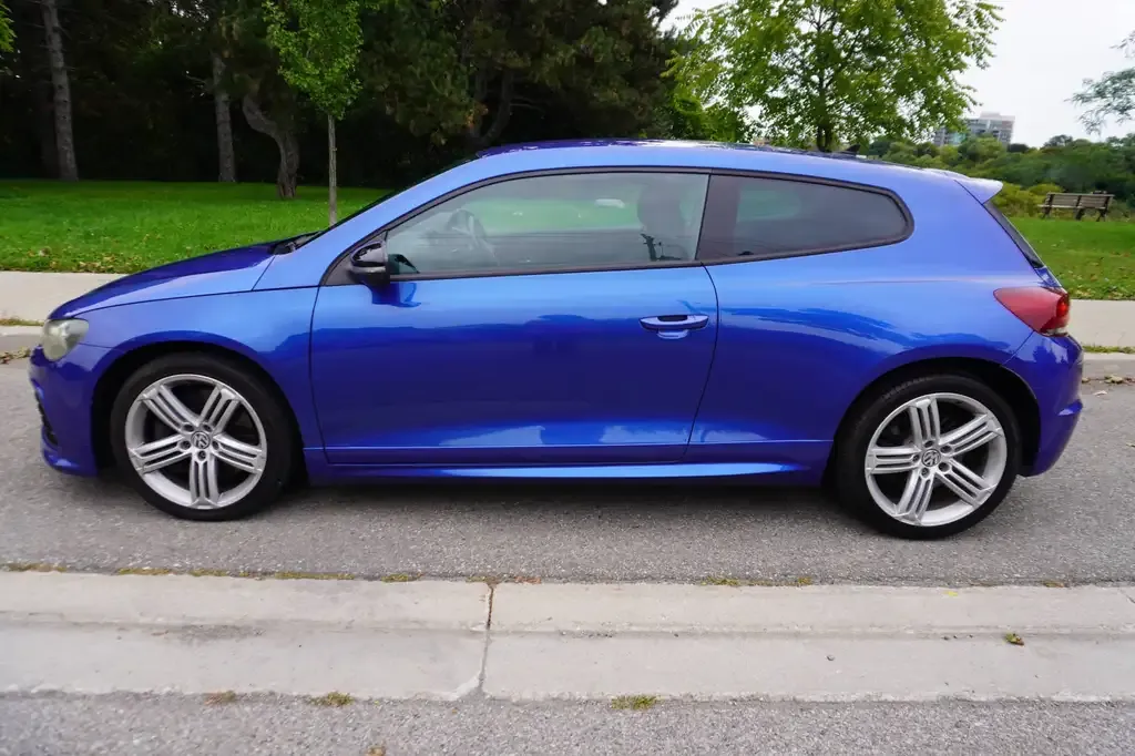 Volkswagen Scirocco 2010 photo 2