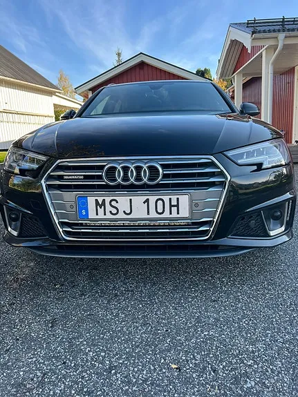 Audi A4 2019 photo 2
