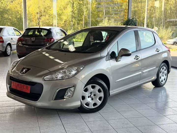 Peugeot 308 2013 photo 4