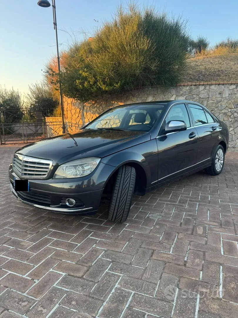 Mercedes-Benz C-Class 2008 photo 2