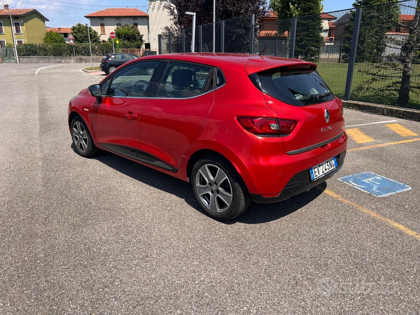 Renault Clio 2014 photo 3