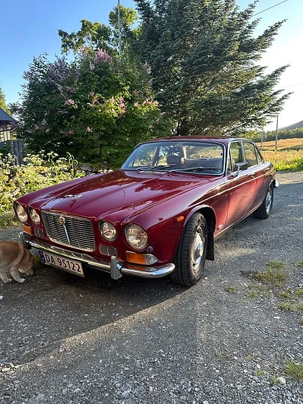 Jaguar Xj6