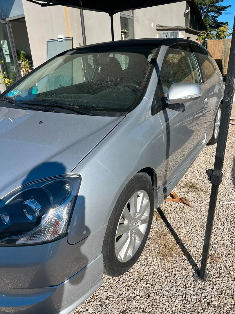 Honda Civic 2004 photo 3