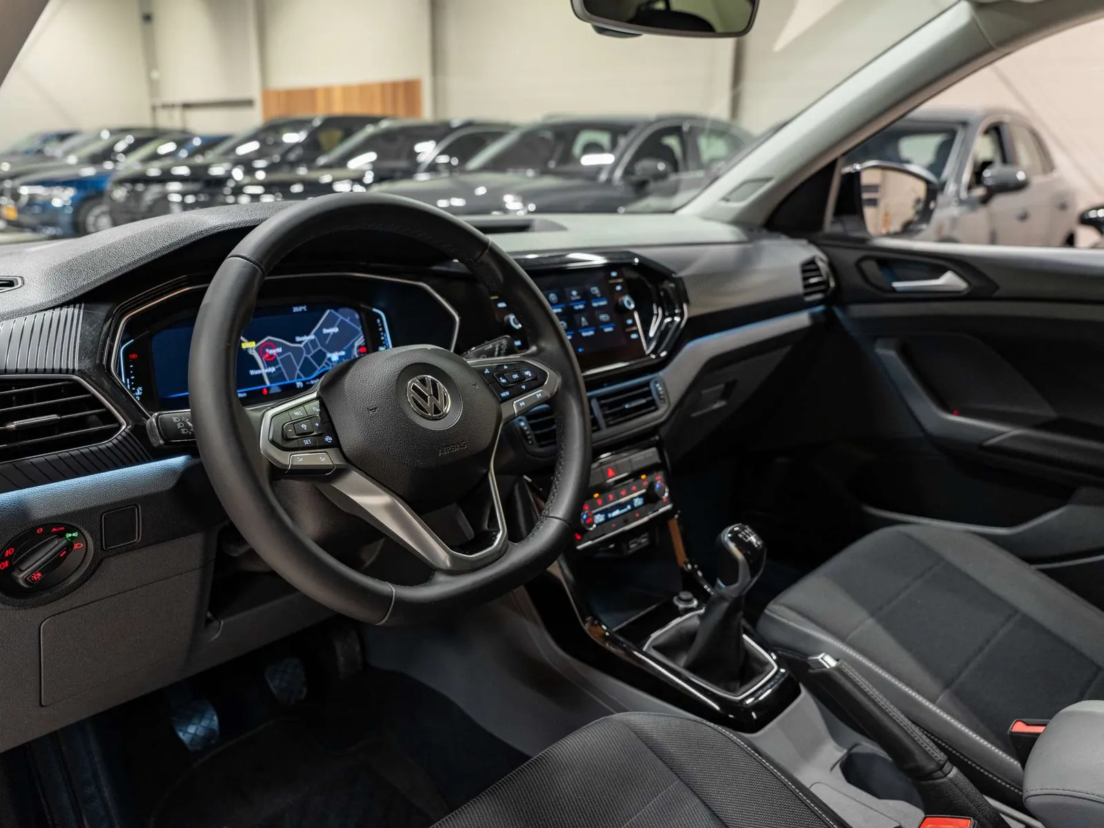 Volkswagen T-Cross 2019 photo 2