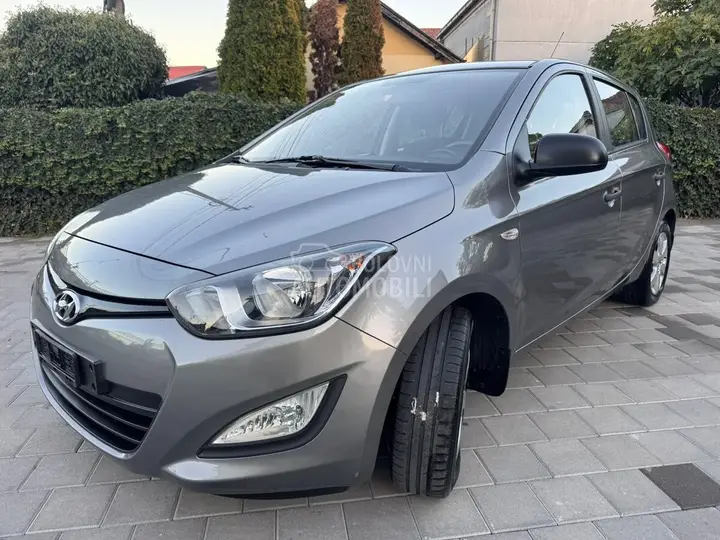 Hyundai I20 2014 photo 3