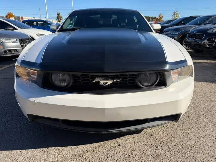 Ford Mustang 2011 photo 5