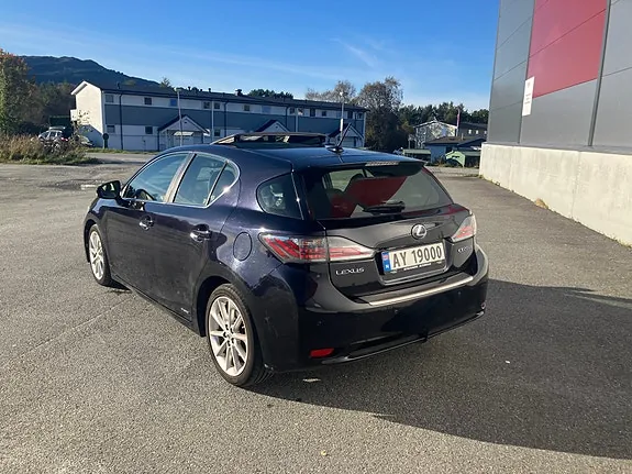 Lexus Ct200H 2012 photo 2